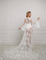 Belladonna Lace Bridal Robe