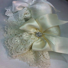 Dalmazio Design Venice Lace Sachet with Bow & Rhinestone Button